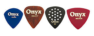 Onyx 005M Plectra Medium 0.75mm Black