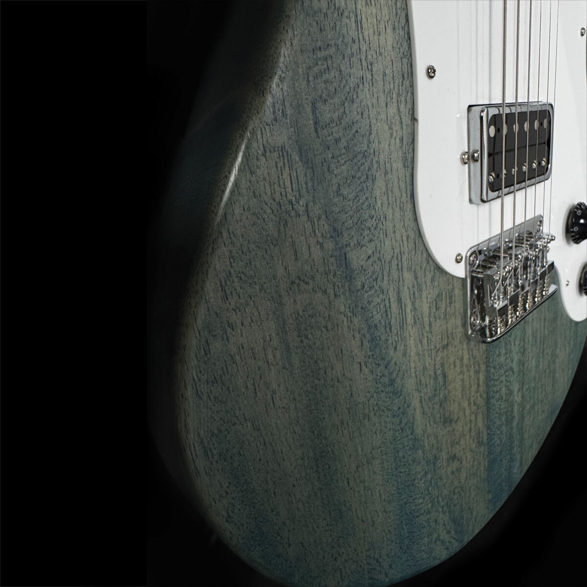 Pratley DVR Single Cutaway Solid Qld Blue Fig Body Electric Humbucker Guitar in Denim Blue [PRDVR-22-DB]