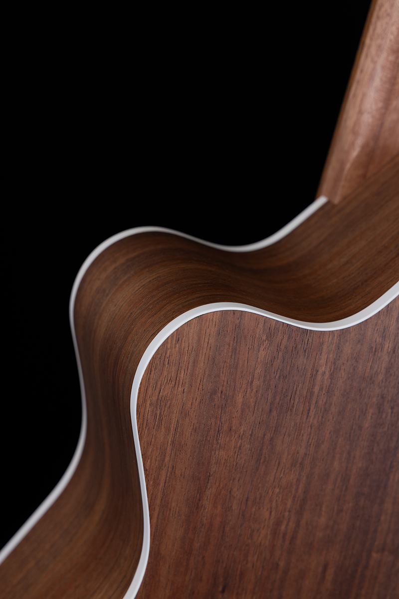 Pratley Classic Series OM Cutaway Model Solid Spruce Top, Solid Blackwood B/S