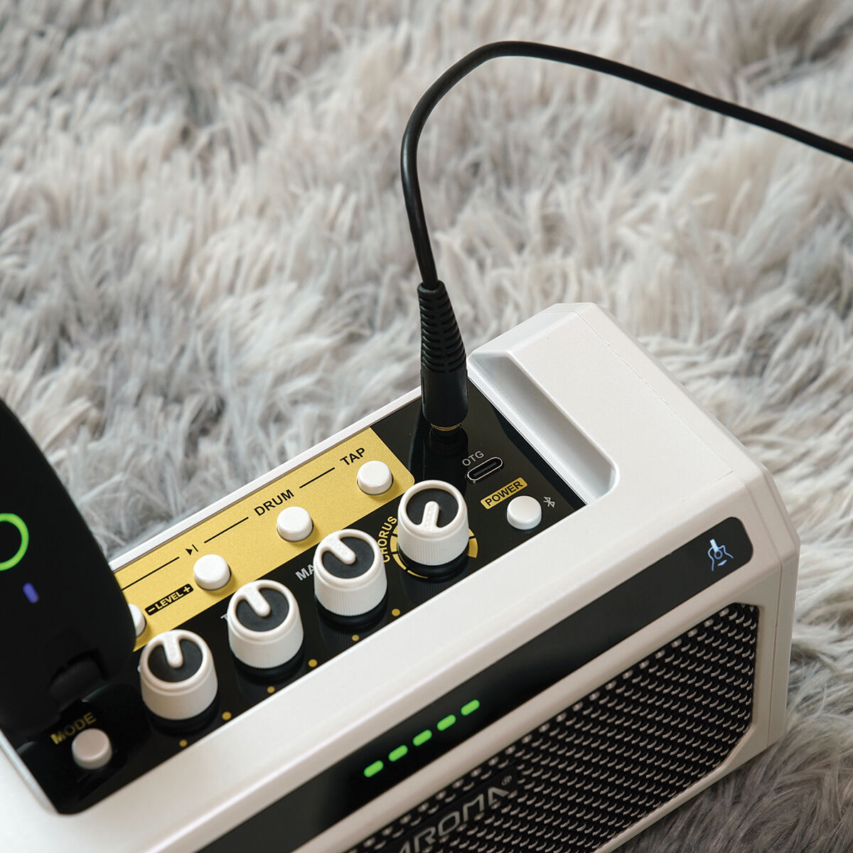 Aroma TG-08A 10W Acoustic Guitar Amp With Drum Machine