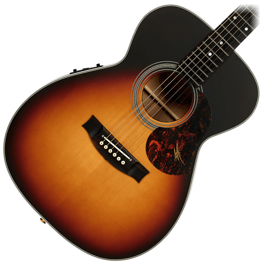 MATON TROUBADOUR DREADNOUGHT